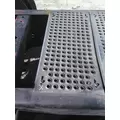 INTERNATIONAL PROSTAR 122 DECK (CATWALK) STEP thumbnail 1