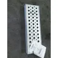 INTERNATIONAL PROSTAR 122 TANK STEP thumbnail 3