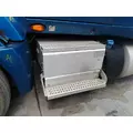 INTERNATIONAL PROSTAR 125 BATTERY BOX thumbnail 1
