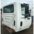 International 4400 Cab thumbnail 3