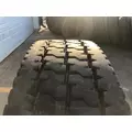 International 4900 Tires thumbnail 2