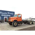 International 4900 Truck thumbnail 3