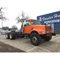 International 4900 Truck thumbnail 5