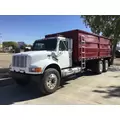 International 4900 Truck thumbnail 6