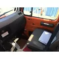 International 4900 Truck thumbnail 8