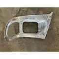 International 9900 Headlamp Assembly thumbnail 2