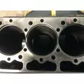 International DT466P Engine Block thumbnail 9