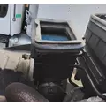 International DuraStar 4300 Air Cleaner thumbnail 3