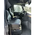 International LT625 Cab thumbnail 9