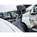 International LT625 Hood thumbnail 5