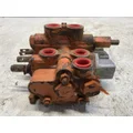 John Deere 670A Equip Hydraulic Valve thumbnail 3
