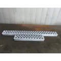 KENWORTH T660 TANK STEP thumbnail 1