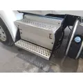 KENWORTH T680 BATTERY BOX thumbnail 1