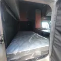 KENWORTH T680 Cab thumbnail 31