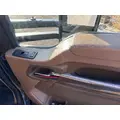 KENWORTH T680 Door Assembly, Front thumbnail 3