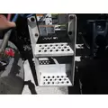 KENWORTH T680 FRAME STEP thumbnail 1
