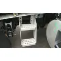 KENWORTH T680 FRAME STEP thumbnail 1