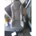 KENWORTH T680 SEAT, FRONT thumbnail 2