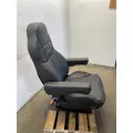 KENWORTH T680 Seat, Front thumbnail 5