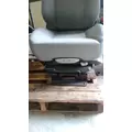 KENWORTH T680 Seat, Front thumbnail 3