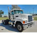 MACK CH613 Complete Vehicle thumbnail 3