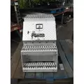 MACK CHU613 Tool Box thumbnail 1