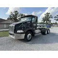 MACK CXN613 Complete Vehicle thumbnail 1
