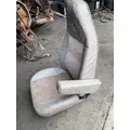 MACK CXN613 Seat, Front thumbnail 2