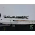 MACK CXP612 8102 cab, complete thumbnail 7