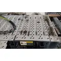 MACK CXU612 DECK (CATWALK) STEP thumbnail 1