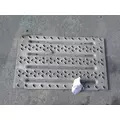 MACK CXU612 DECK (CATWALK) STEP thumbnail 1