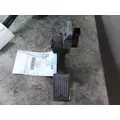 MACK CXU612 FOOT PEDAL thumbnail 1