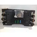 MACK CXU612 GAUGE CLUSTER thumbnail 2