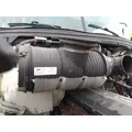 MACK CXU613 AIR CLEANER thumbnail 1