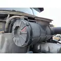 MACK CXU613 AIR CLEANER thumbnail 2