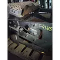 MACK CXU613 CAB STEP thumbnail 4