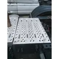 MACK CXU613 DECK (CATWALK) STEP thumbnail 1