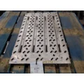 MACK CXU613 DECK (CATWALK) STEP thumbnail 1