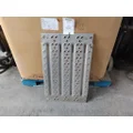 MACK CXU613 DECK (CATWALK) STEP thumbnail 2
