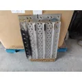 MACK CXU613 DECK (CATWALK) STEP thumbnail 3