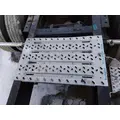 MACK CXU613 DECK (CATWALK) STEP thumbnail 1