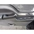 MACK CXU613 Door Assembly, Front thumbnail 3
