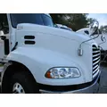 MACK CXU613 HOOD thumbnail 3