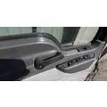 MACK CXU633T Door Assembly, Front thumbnail 5