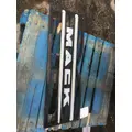 MACK LEU613 Grille thumbnail 1
