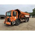 MACK MRU613 Complete Vehicle thumbnail 1