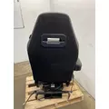 MACK Pinnacle Seat, Front thumbnail 6