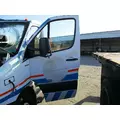 MERCEDES-BENZ SPRINTER 3500 DOOR ASSEMBLY, FRONT thumbnail 2