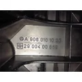MERCEDES MBE900 Engine Valve Cover thumbnail 3