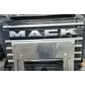 Mack 700 Grille thumbnail 2